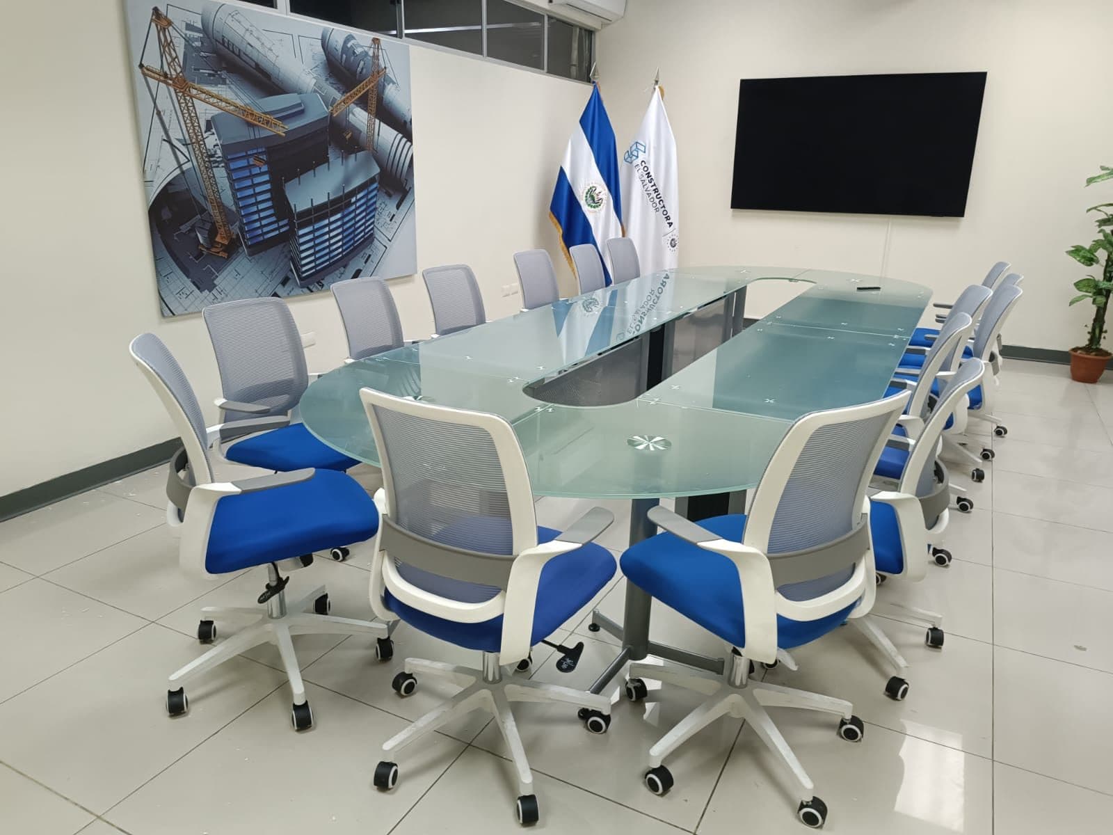 Sala de juntas — Mesas de reuniones