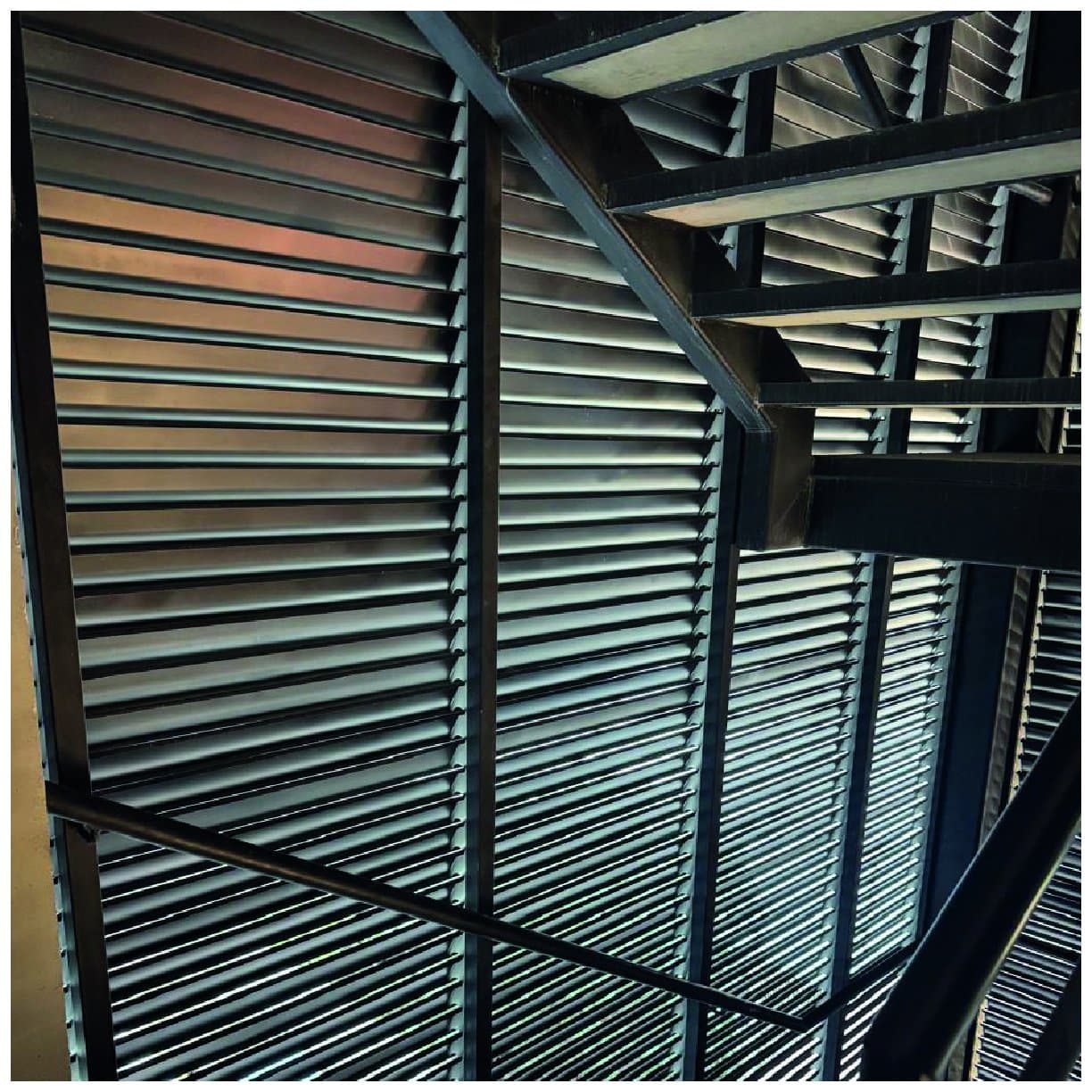 Sun Louver 84R SL