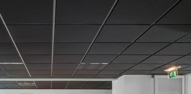 Tile Lay-In Metal · MetalScreen — vista 1